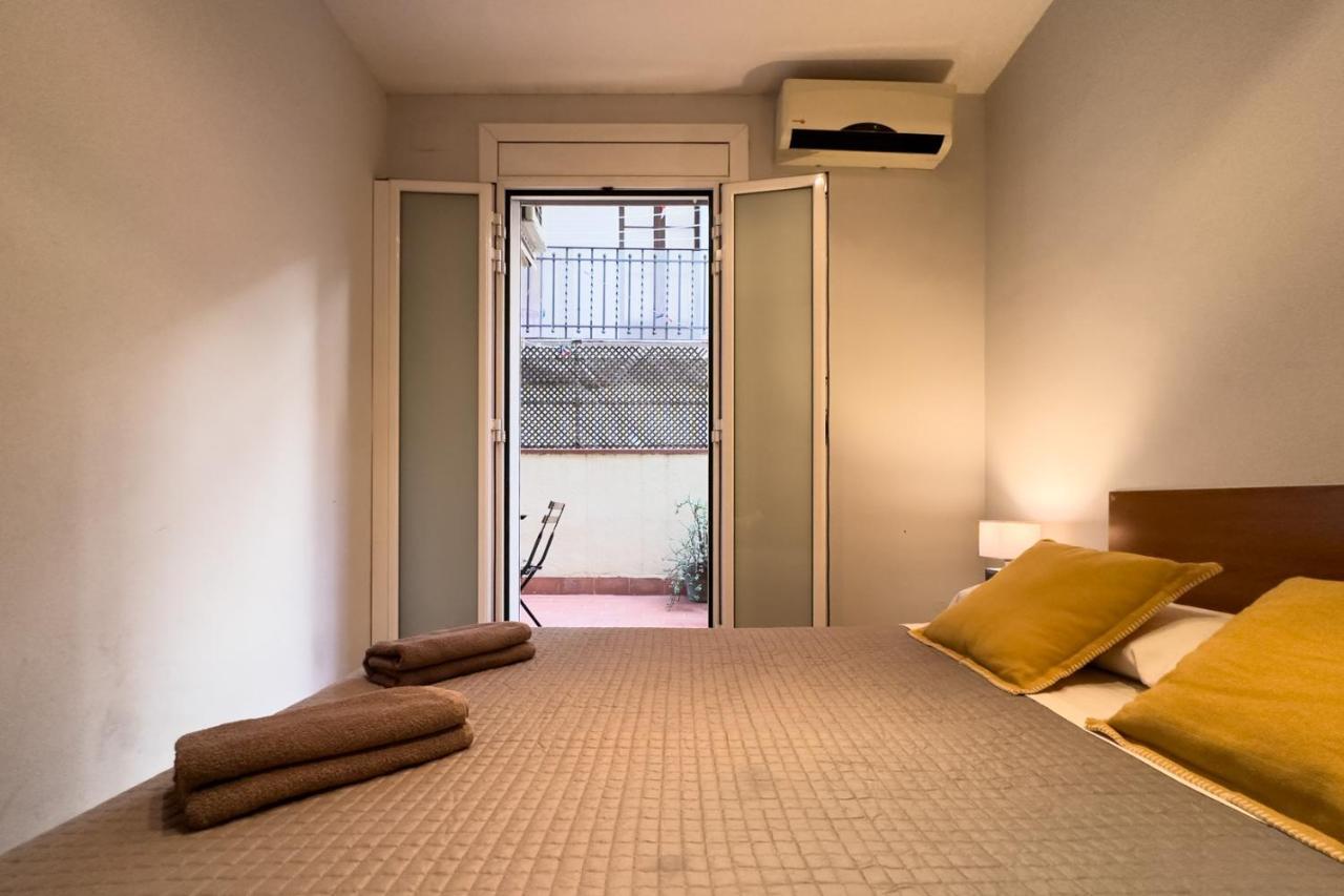 Aparteasy - Central Gracia Apartments برشلونة المظهر الخارجي الصورة