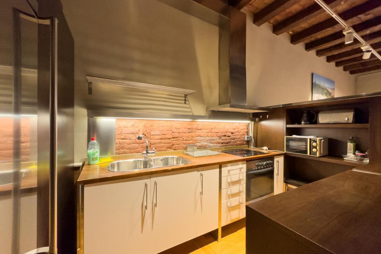 Aparteasy - Central Gracia Apartments برشلونة المظهر الخارجي الصورة