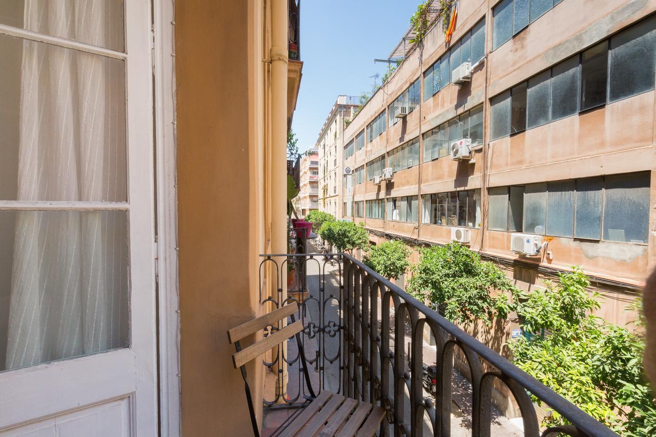 Aparteasy - Central Gracia Apartments برشلونة المظهر الخارجي الصورة