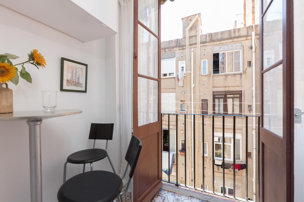 Aparteasy - Central Gracia Apartments برشلونة المظهر الخارجي الصورة